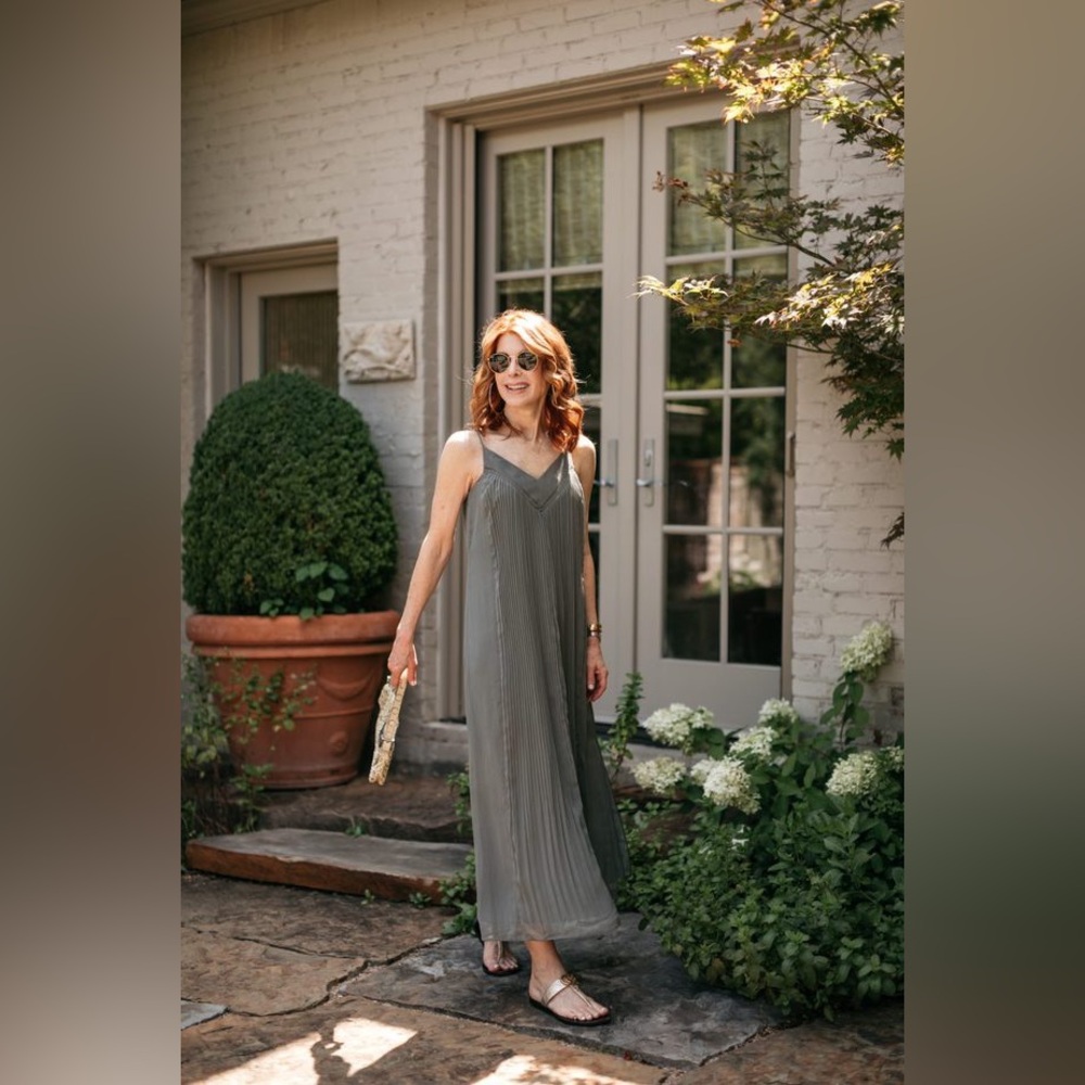 Club Monaco Pleated V Neck Dress - Picture 3 of 13